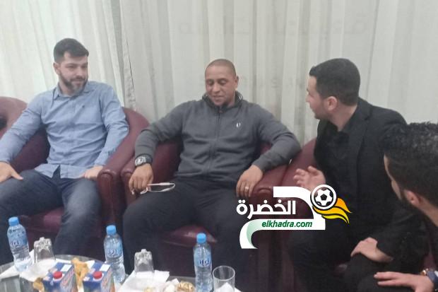 روبيرتو كارلوس في الجزائر للمشاركة في حفل الكرة الذهبية الجزائرية 2018