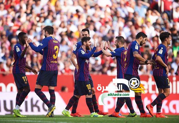ثلاثية ميسي تقود برشلونة لانتصار كبير على إشبيلية