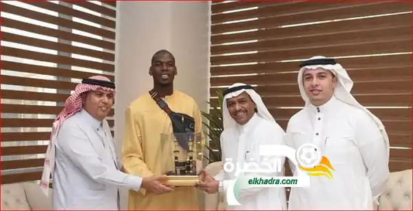 بوغبا يصنع الحدث بتواجده في البقاع المقدسة