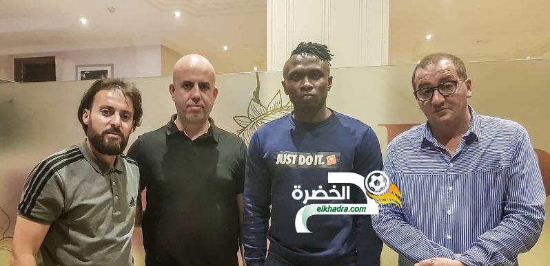 شبيبة القبائل تفسخ عقد المهاجم النيجيري أوتشي نووفور بالتراضي