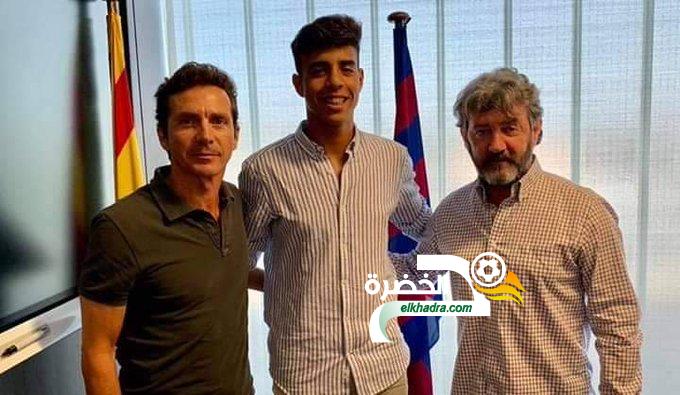 المغربي شادي رياض يوقع لنادي برشلونة أقل من 19 سنة