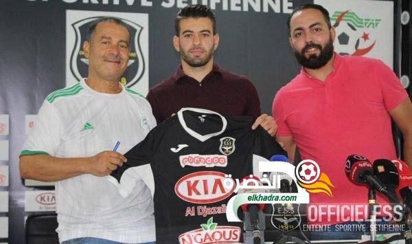 وفاق سطيف : أكرم جحنيط يجدد لموسمين
