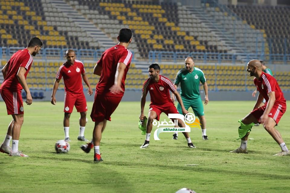 بداية تربص المنتخب الوطني الجزائري بتوافد لاعبي "الخُضر" 12