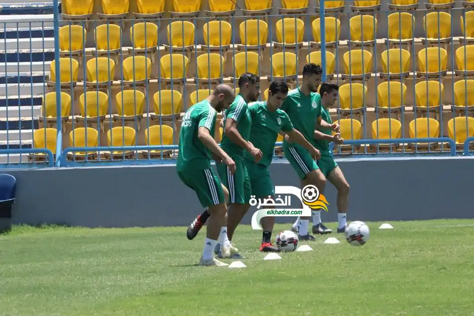 بالصور .. المنتخب الوطني يجري حصة تدريبية بالعناصر الاحتياطية