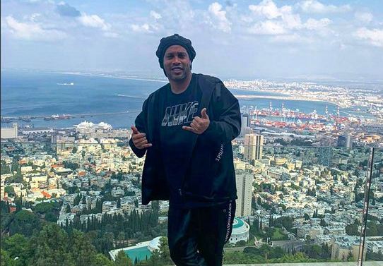 رونالدينيو يثير الجدل بسبب زيارته إلى الأراضي المحتلة في فلسطين !