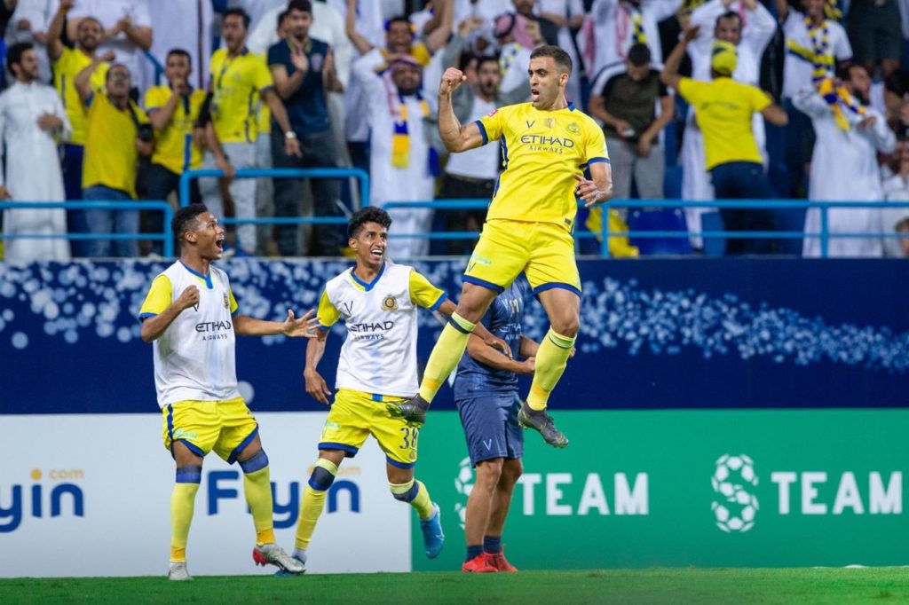 المغربي حمد الله يقود النصر لفوز مثير على الهلال في ديربي الرياض