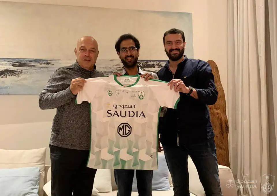 جروس مدربًا لأهلي جدة!