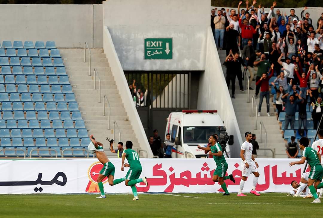 العراق يهزم إيران (2-1) بهدف قاتل في الدقيقة الأخيرة 29 العراق يهزم إيران (2-1) بهدف قاتل في الدقيقة الأخيرة 29