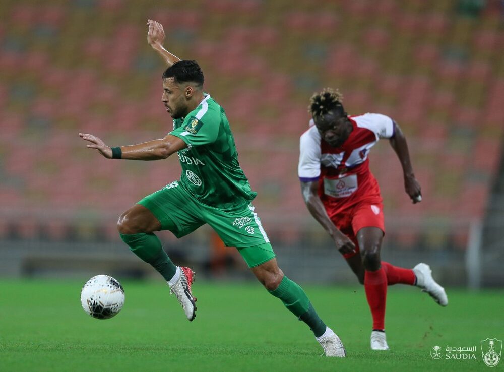 يوسف بلايلي يسجل أول أهدافه مع الأهلي السعودي 46 يوسف بلايلي يسجل أول أهدافه مع الأهلي السعودي 34
