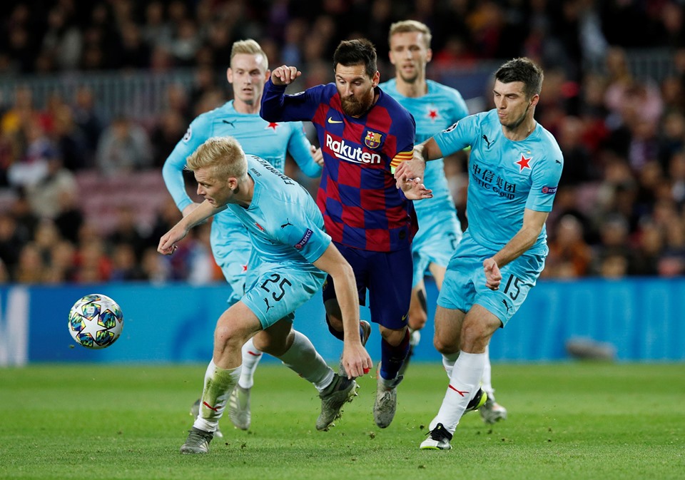 سلافيا براج التشيكي يحقق المفاجأة ويفرض التعادل على برشلونة بالكامب نو!