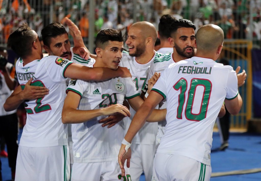 نجوم المنتخب الجزائري يتفاعلون مع الذكرى الـ65 لاندلاع ثورة التحرير الجزائرية