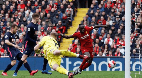 ليفربول يفوز على ضيفه بورنموث بثنائية