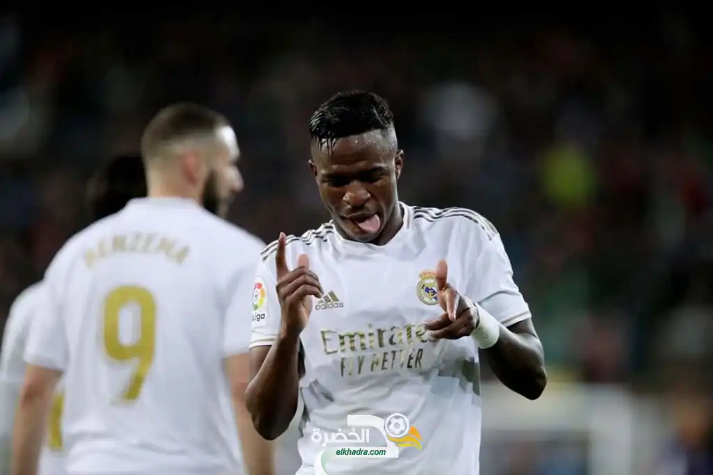 ريال مدريد يفوز على برشلونة بثنائية في كلاسيكو الأرض