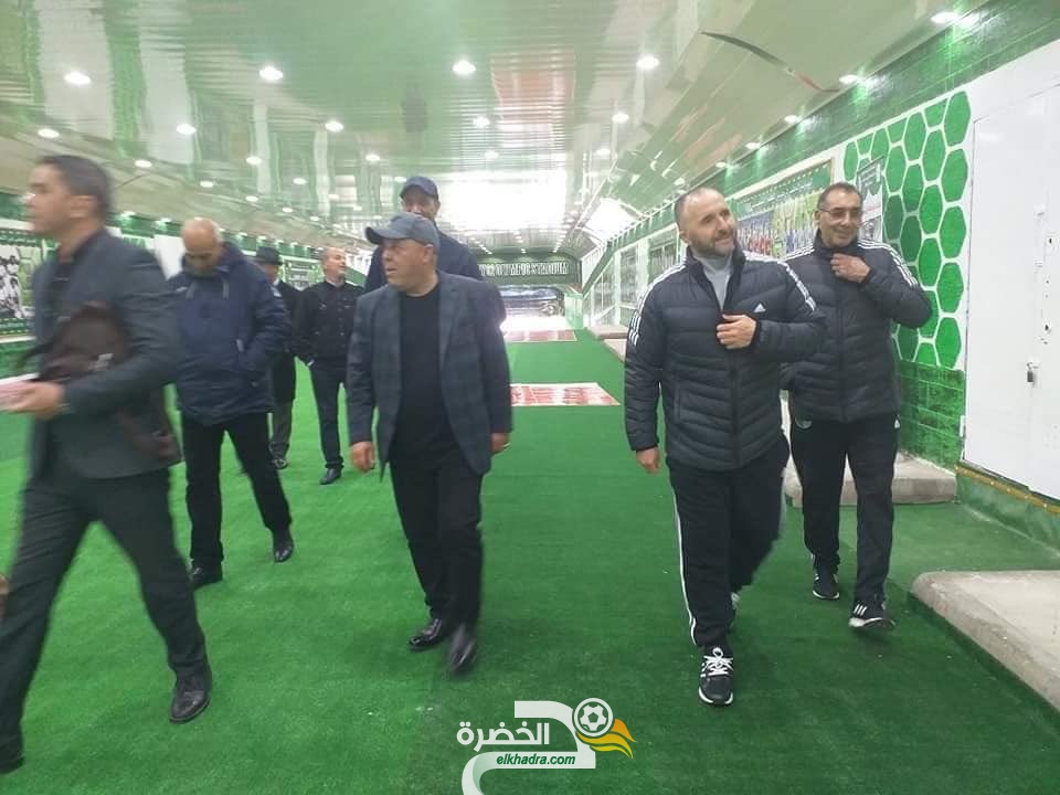 بالصور .. جمال بلماضي و طاقمه المساعد في زيارة لملعب 5 جويلية