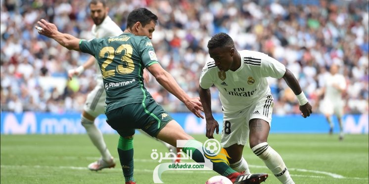 ليون يريد عيسى ماندي ويعرض 15 مليون يورو على ريال بيتيس