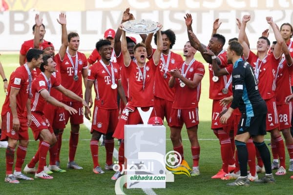 لاعبو بايرن ميونيخ يحتفلون بدرع الدوري الألماني للمرة الثامنة على التوالي