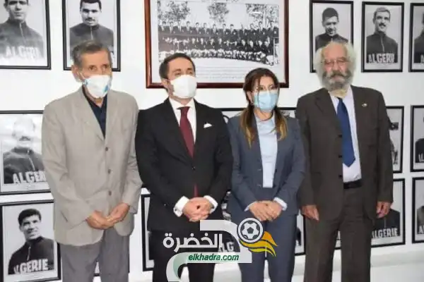بالصور .. تعليق صور أعضاء فريق جبهة التحرير الوطني لاول مرة بمقر وزارة الشباب و الرياضة