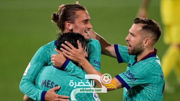 ميسي يقود برشلونة للفوز على مضيفه فياريال برباعية