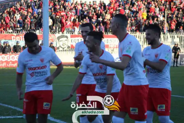 مولودية وهران يتعاقد مع اللاعب عادل خطاب