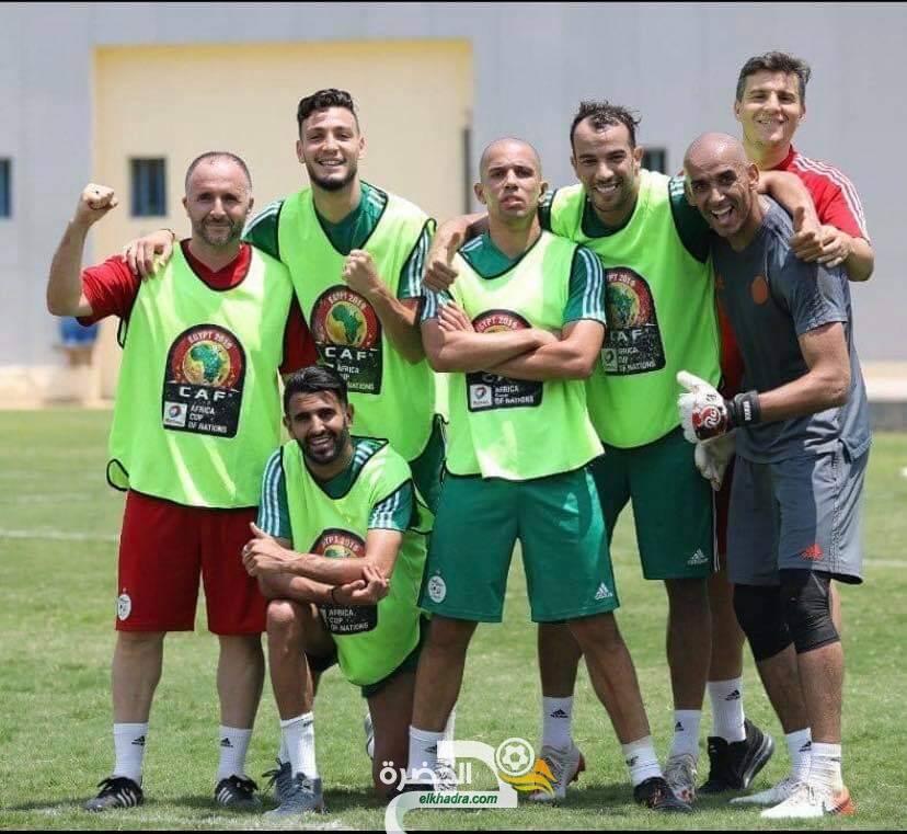 محرز : "المنتخب الجزائري أكثر من فريق، إنها عائلة" 28 محرز : "المنتخب الجزائري أكثر من فريق، إنها عائلة" 28