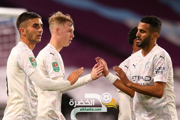 محرز اساسي في فوز السيتي على بيرنلي بثلاثية نظيفة في كأس كاراباو!