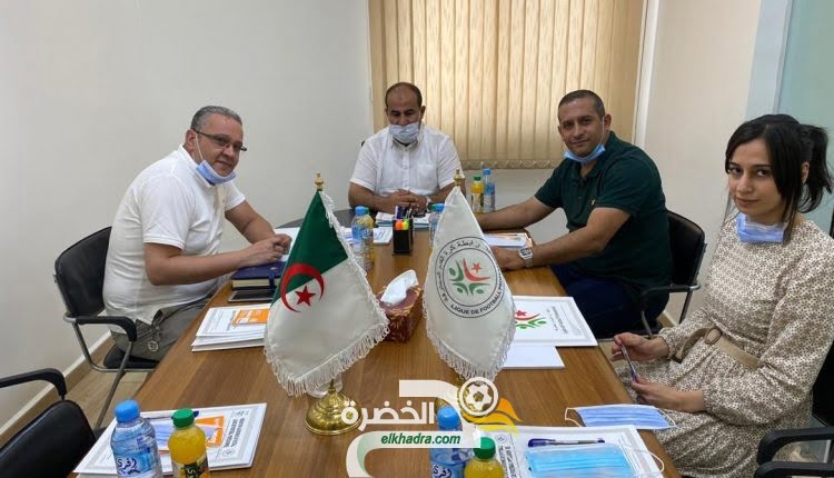 التلفزيون الجزائري والرابطة المحترفة يوقعان اتفاقية رعاية لموسم 2020-2021 24 التلفزيون الجزائري والرابطة المحترفة يوقعان اتفاقية رعاية لموسم 2020-2021 24