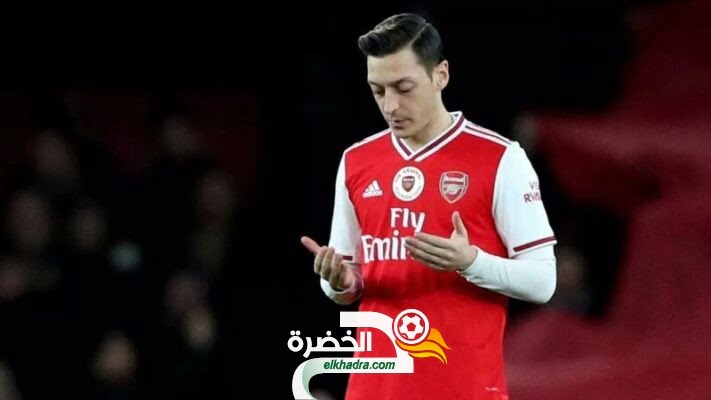 مسعود أوزيل في مفاوضات مع نادي فنربخشة التركي