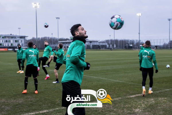 بن سبعيني يعود إلى أجواء التدريبات الجماعية مع فريقه بوروسيا مونشنغلادباخ