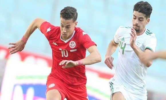 دورة اتحاد شمال إفريقيا دون 20 عاما (اليوم الأول): الجزائر و تونس تتعادلان (1-1) 26 دورة اتحاد شمال إفريقيا دون 20 عاما (اليوم الأول): الجزائر و تونس تتعادلان (1-1) 24