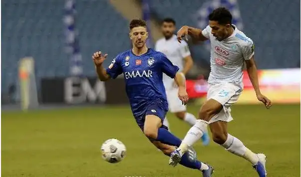 بن دبكة هداف ويقود الفتح للفوز على الهلال في كأس الملك