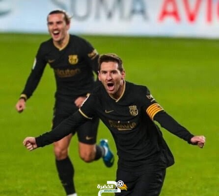 برشلونة يسحق مضيفه غرناطة برباعية