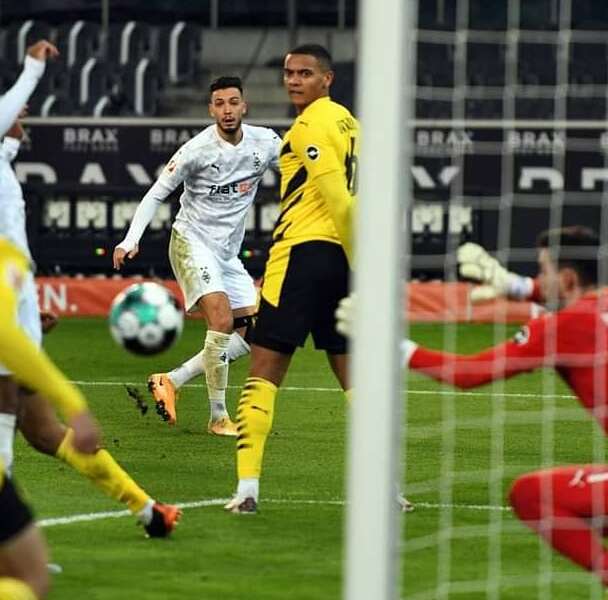 فيديو كل ما فعله بن سبعيني ضد دورتموند اليوم اداء رائع 23 فيديو كل ما فعله بن سبعيني ضد دورتموند اليوم اداء رائع 23