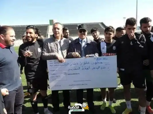 سلطات ولاية سطيف تمنح نادي الوفاق 2 مليار سنتيم كمنحة لتشجيع اللاعبين