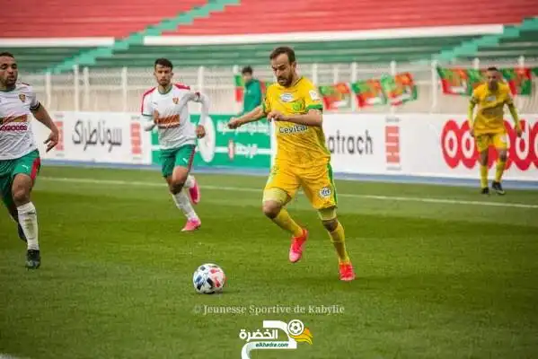 شبيبة القبائل تحسم الكلاسيكو ضد مولودية الجزائر