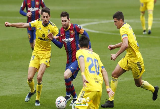 تعادل مفاجئ من برشلونة مع ضيفه قادش 34 تعادل مفاجئ من برشلونة مع ضيفه قادش 28