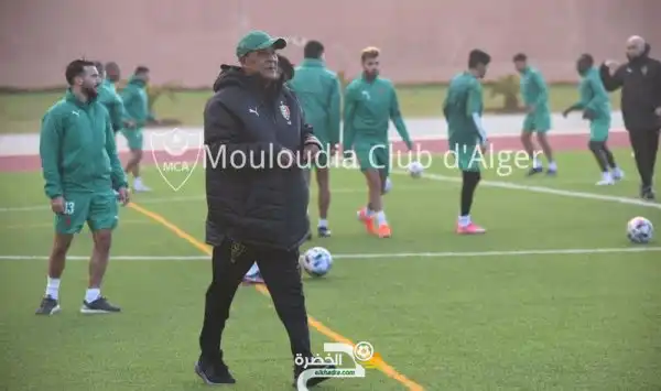 عمراني : مباراة مولودية الجزائر والزمالك بالتأكيد ستكون صعبة