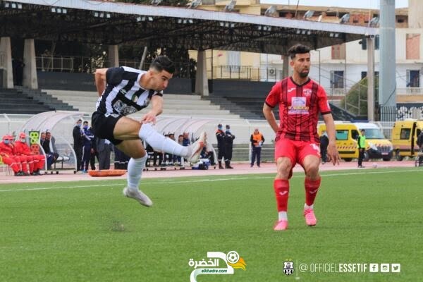 وفاق سطيف يسحق عين مليلة برباعية وينفرد بصدارة الدوري الجزائري