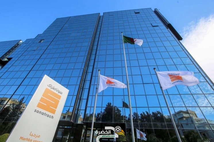 إطلاق سراح أنصار مولودية الجزائر المتهمين بإقتحام مقر سوناطراك 32 إطلاق سراح أنصار مولودية الجزائر المتهمين بإقتحام مقر سوناطراك 32