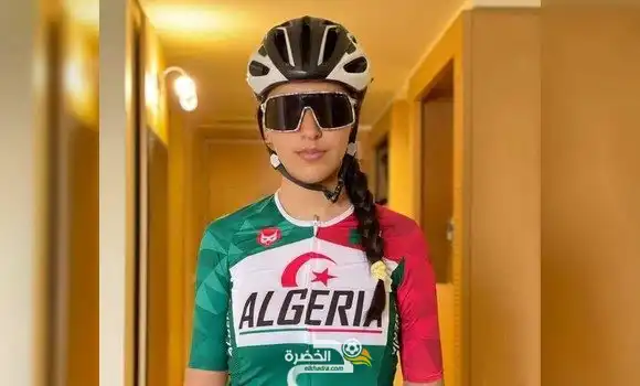 الجزائرية هويلي تنال الميدالية البرونزية في البطولة الإفريقية-2021 للدراجات