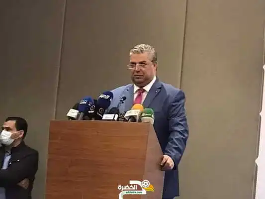 الإتحادية الجزائرية لكرة القدم:  شرف الدين  رئيسا جديدا للفاف بشكل رسمي