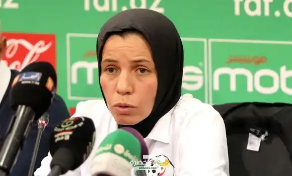 مدربة المنتخب الوطني الجزائري النسوي لكرة القدم تعاين تشكيلة موسعة من 34 لاعبة