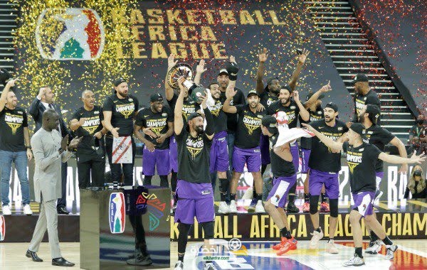 الزمالك المصري يتوج بلقب بطولة إفريقيا للأندية “الأفروليج”