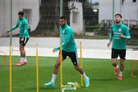الجزائر – مالي :بالصور.. أول حصة تدريبية لـ محرز مع الخضر