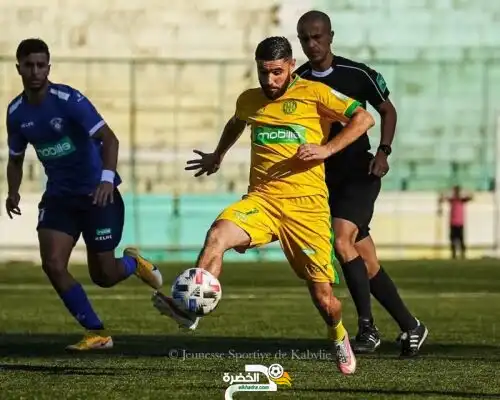 الكناري يحلق في نهائي كأس الرابطة
