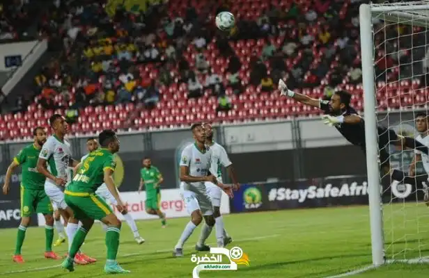 الكاف يفتح تحقيقا في أحداث نهائي الكاف بين شبيبة القبائل والرجاء
