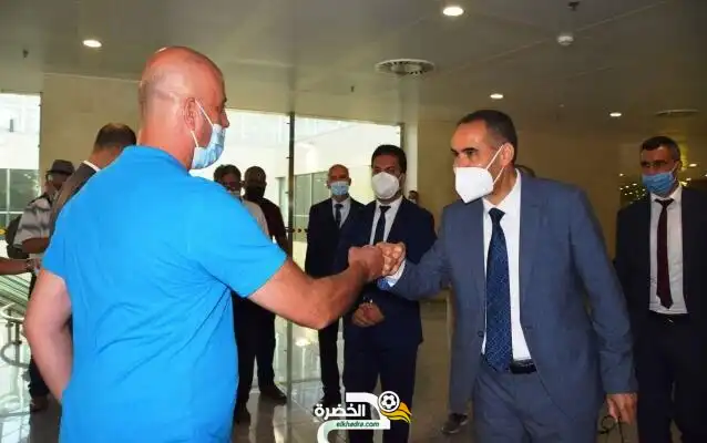 سبقاق يستقبل فريق شبيبة القبائل عند عودته من البنين