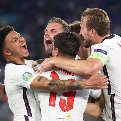 يورو 2020: رباعية إنجليزية.. تضع أحفاد إليزابيث في نصف النهائي!