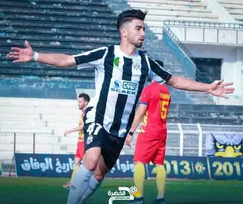 سرار : وفاق سطيف لن يفرط في عمورة بأقل من 1.5 مليون يورو.