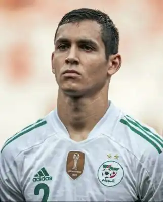ماندي يدعو أنصار الخضر للوقوف مع المنتخب الوطني