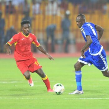 دورى أبطال أفريقيا : المريخ يحسم الديربي السوداني أمام الهلال 13